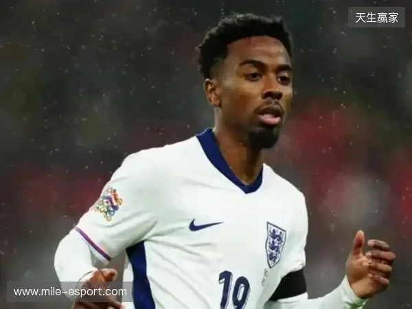 队报:给昆滕-廷贝尔让位,安热尔-戈梅斯将离开马赛